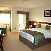 Strandhill Lodge and Suites Hotel, hotel in Sligo
