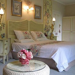 Charming Rose Garden suite