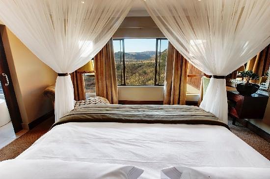 Shepherd&#39;s Tree Game Lodge, hotel in Pilanesberg National Park