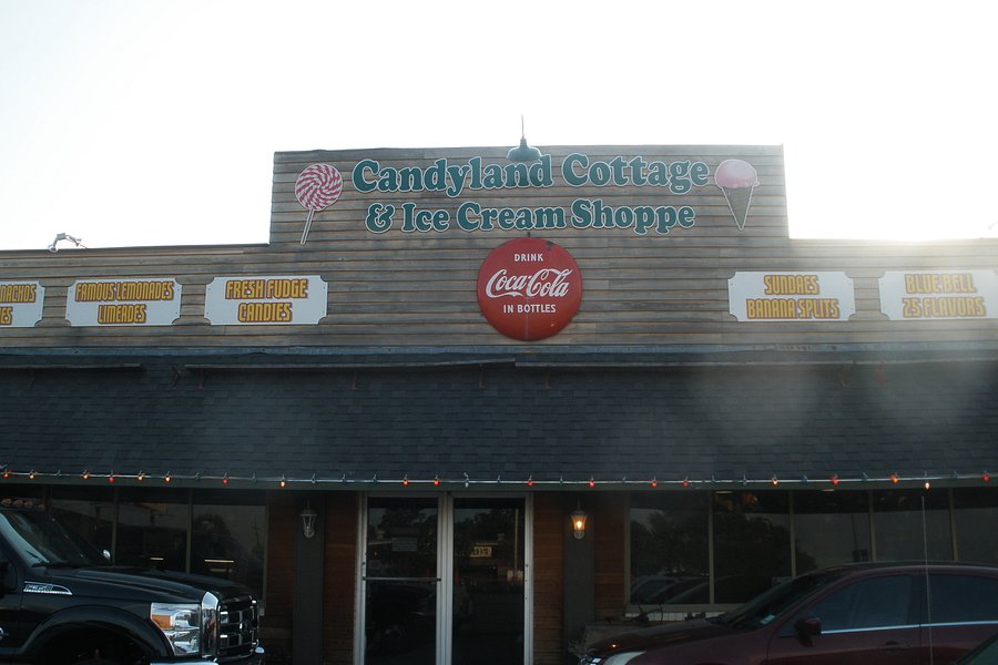 Candyland Cottage & Ice Cream Shoppe image