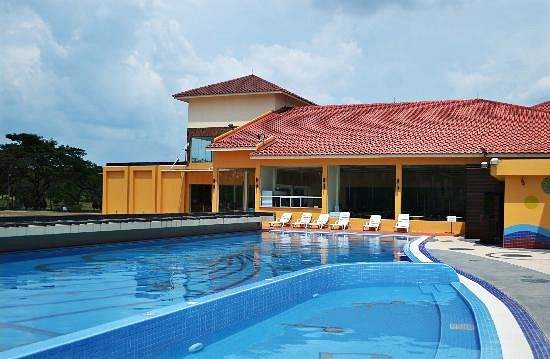 A famosa resort villa with private pool