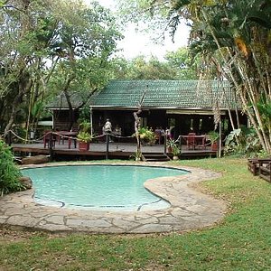 Bushlands restaurant and pool