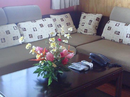 Saoirses Retreats UPDATED 2023: 2 Bedroom Guest house in Nuku'alofa with  Air Conditioning and Washer - Tripadvisor