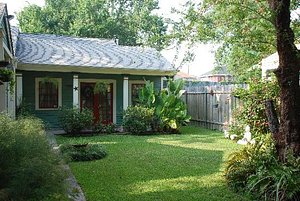 Louisiana B&B :: Country Garden Cottage near Lafayette, LA