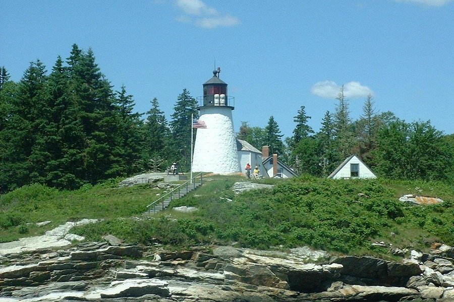 Burnt Island Lighthouse image