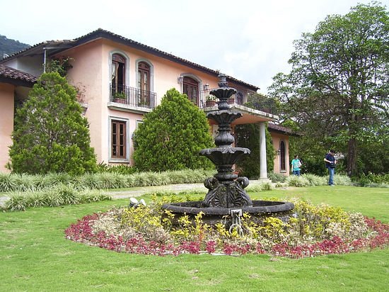 La Casa de Lourdes Outdoor Spa image
