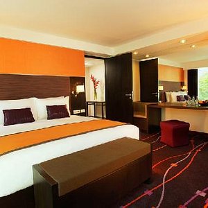 One Bedroom Suite - In Residence - Suites Bangkok Sukhumvit