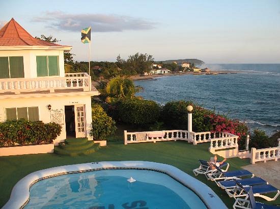 Sunset Resort &amp; Villas, hotel in Jamaica