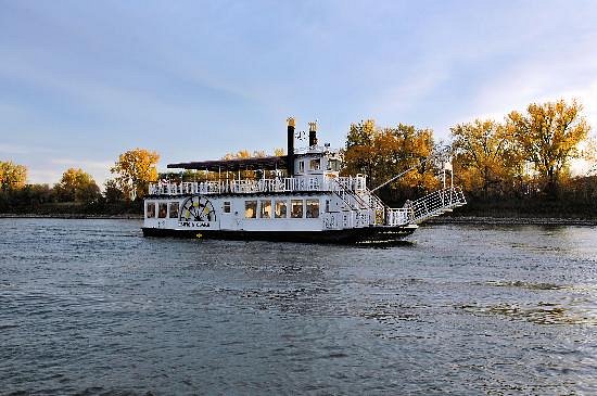 lewis and clark riverboat reviews