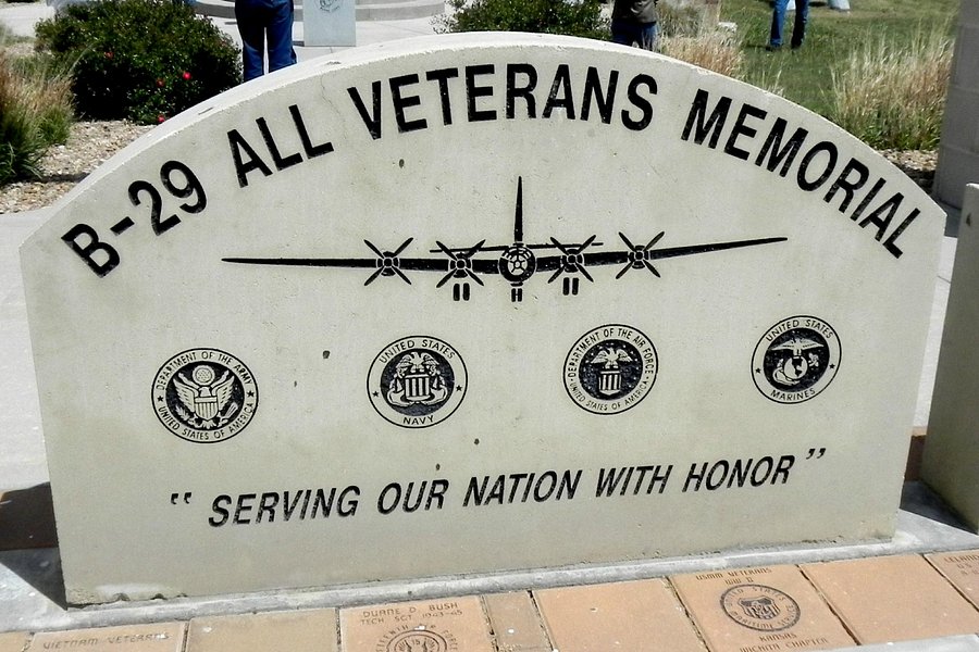 Pratt's All Veterans Memorial Complex image