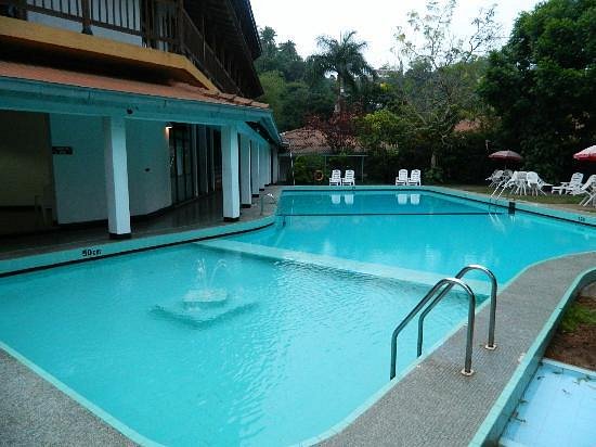 Hotel Hilltop, hotell i Kandy District