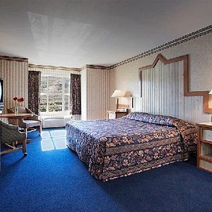 Hotel King Room