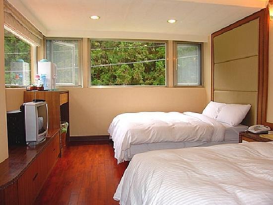 Quad Suite with mountain view