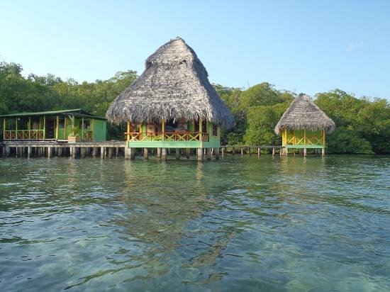 CORAL CAY CABINS - Prices & Campground Reviews (Panama/Isla Bastimentos ...