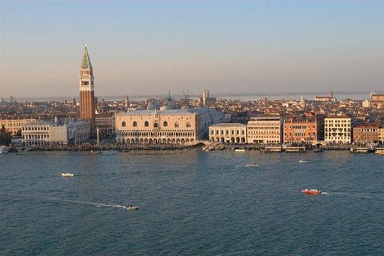 A Guide In Venice - All You Need to Know BEFORE You Go