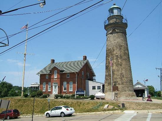 Fairport Harbor Marine Museum and Lighthouse image