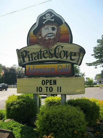 Pirates Cove Adventure Golf image