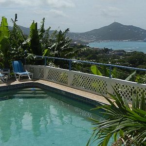 Island View Guesthouse, hotel in St. Thomas