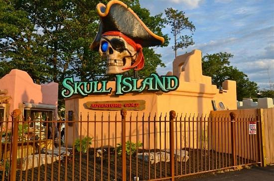 Skull Island Mini Golf image
