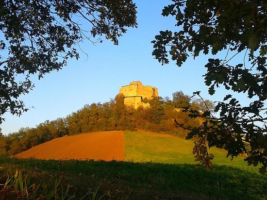 Castello di Rossena image