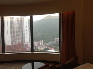 mountain view room
