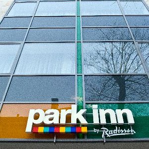Park Inn By Radisson, hotel in Budapest