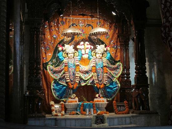 ISKCON Baroda, Sri Sri Radha Shyamasundar Mandir Temple image