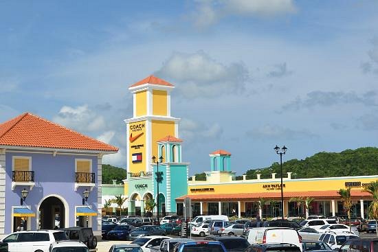 Puerto Rico Premium Outlets (Barceloneta) - All You Need to Know BEFORE You  Go
