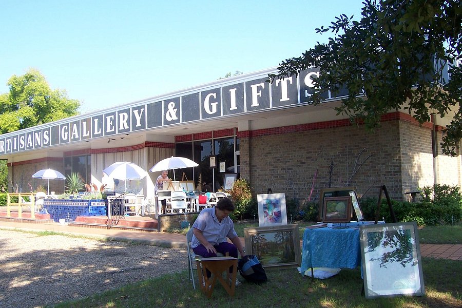 Artisans Gallery and Gifts image