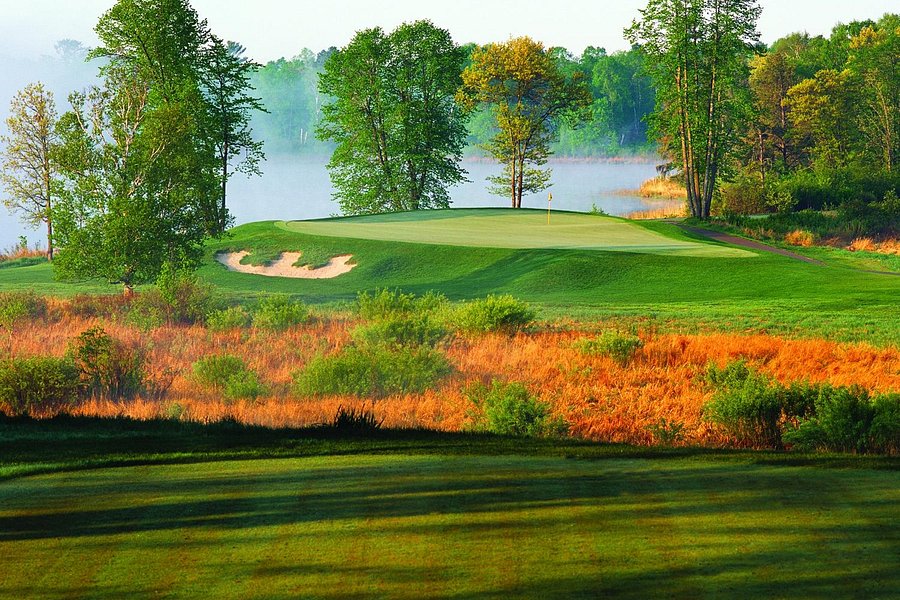 Deacon's Lodge Golf Course image