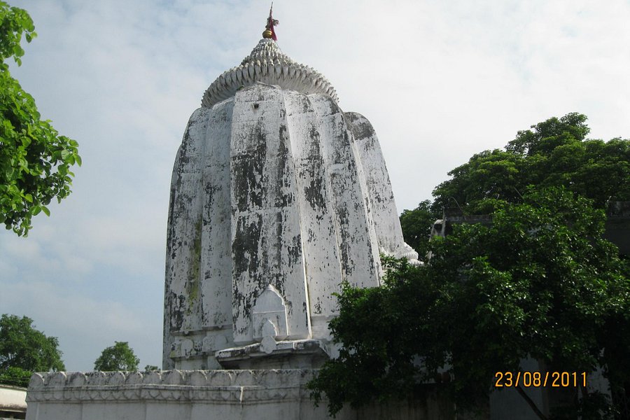 Huma Temple image