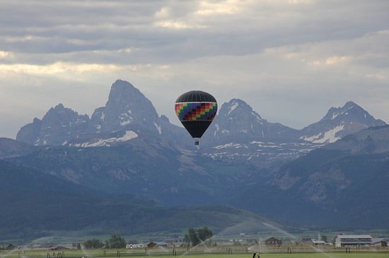 Teton Balloon Flights image