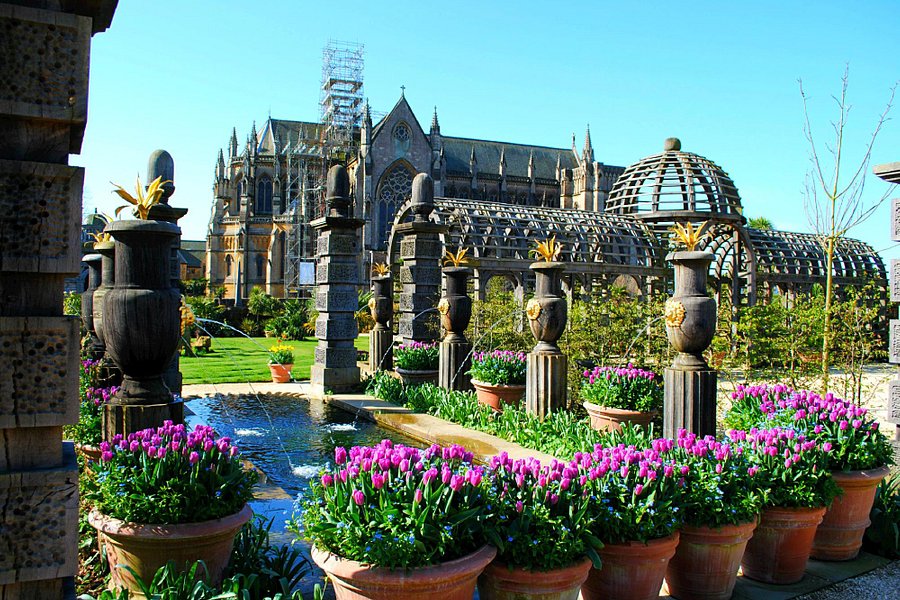 Arundel Castle and Gardens image