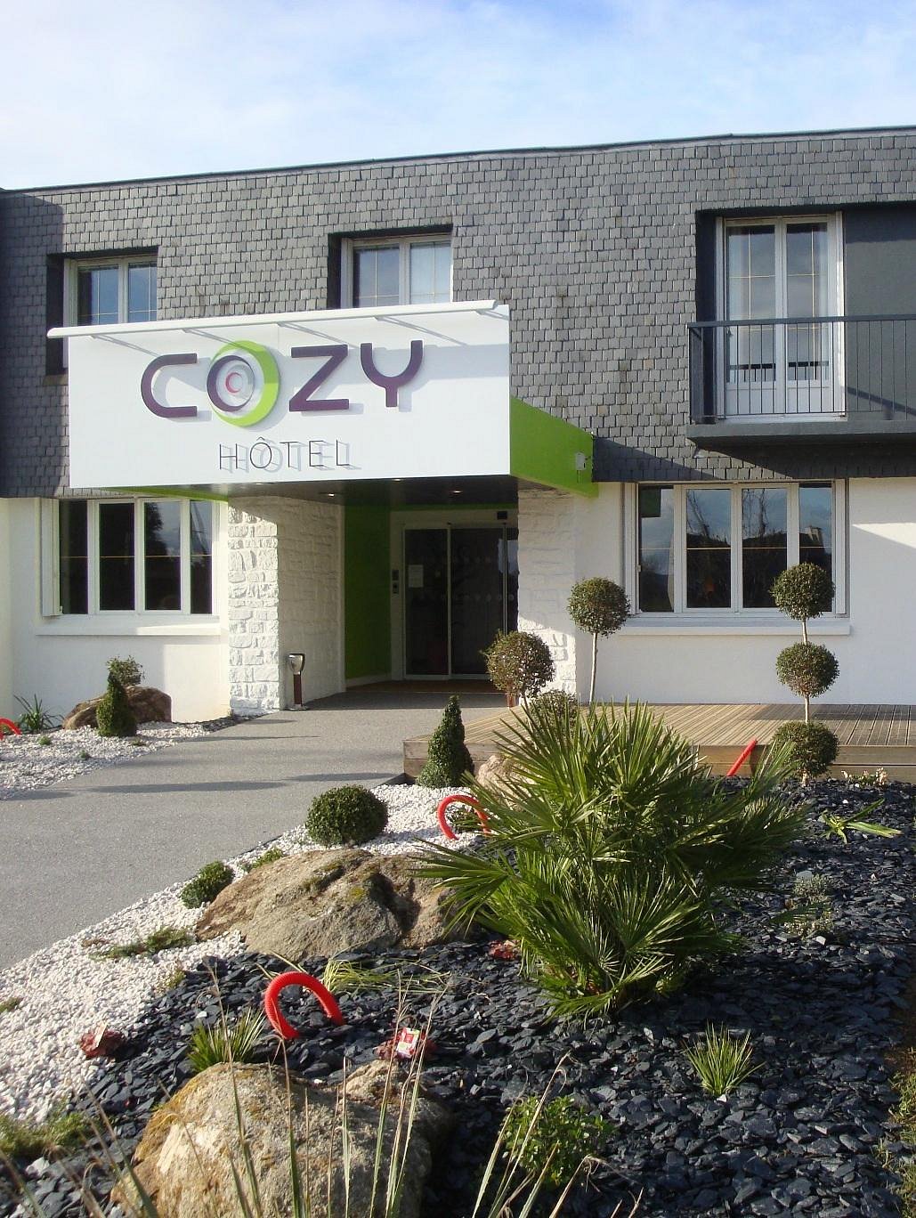 Things To Do in Cozy Hotel, Restaurants in Cozy Hotel