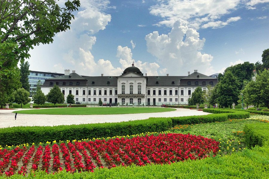 The Grassalkovich palace - Presidential palace image