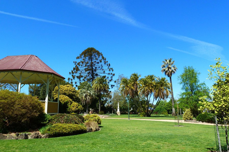Albury Botanic Garden image