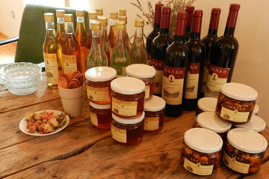 Honey & Wine Farm Jablan image