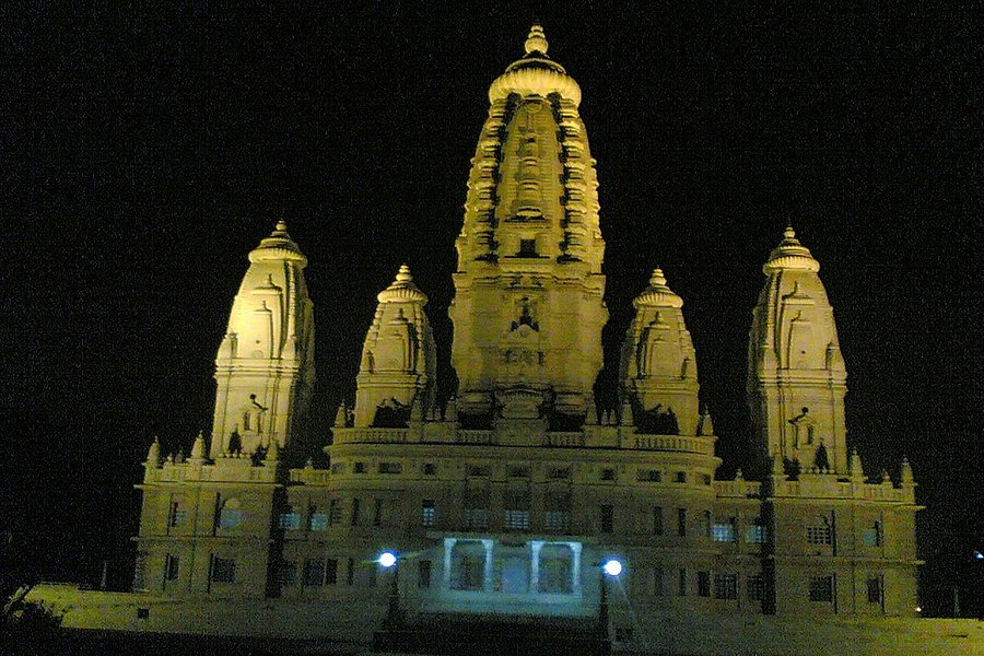 Shri Radhakrishna Temple image
