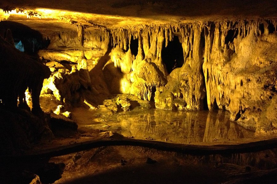 Raccoon Mountain Caverns image