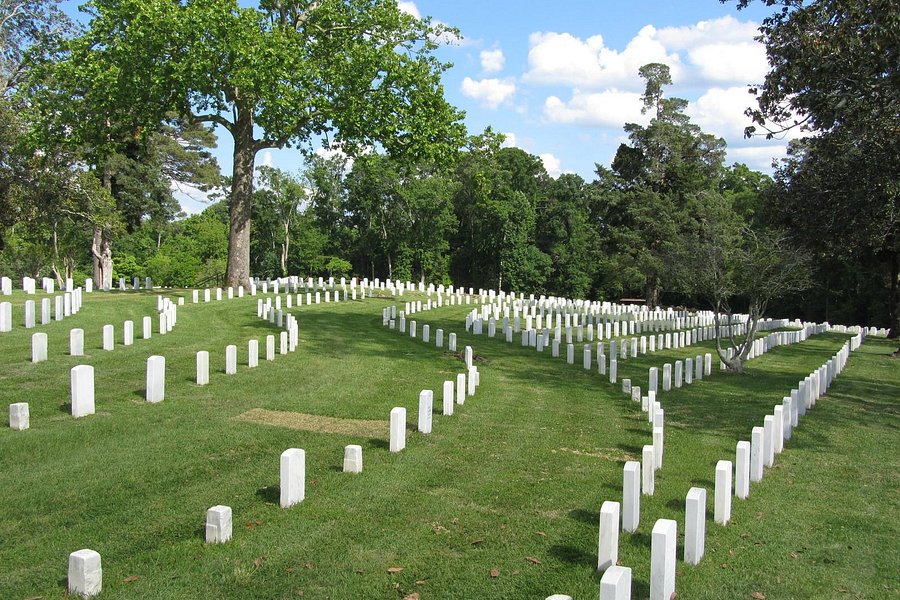 Natchez National Cemetery image