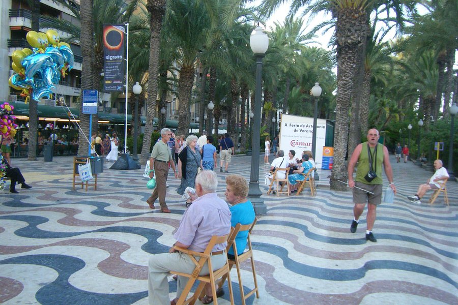 Passeig Esplanada d'Espanya image