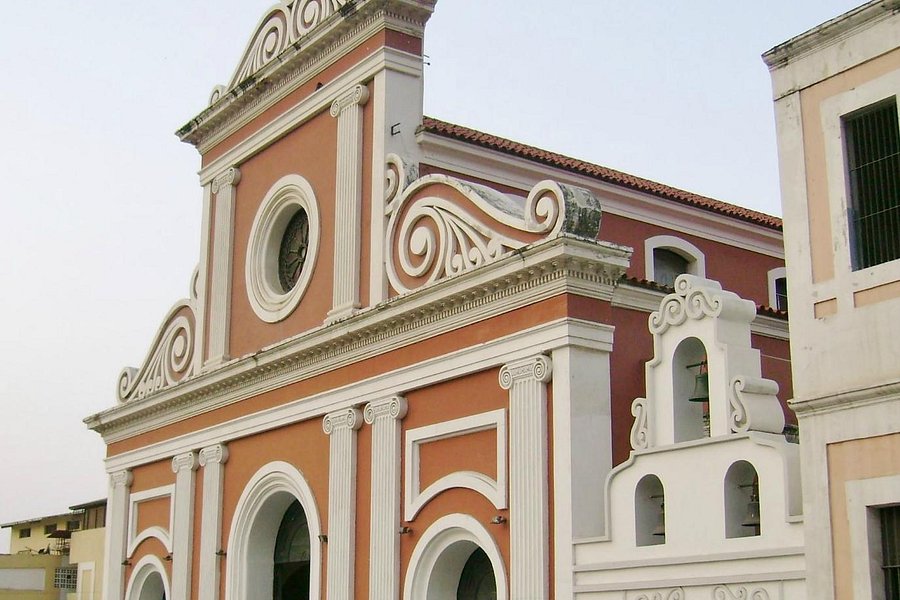 Catedral San Pedro Apostol image