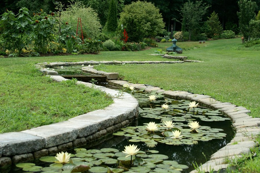 Bedrock Gardens image