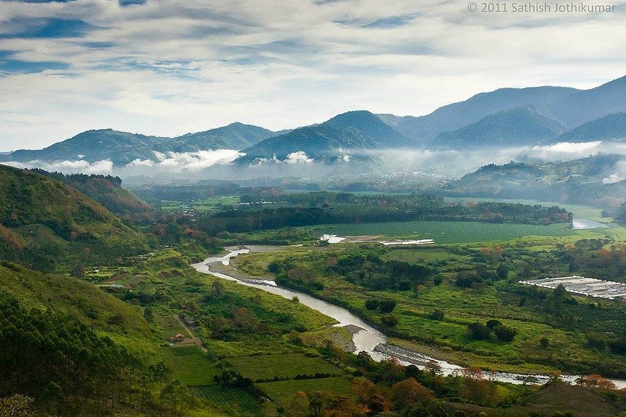 Orosi River Valley image