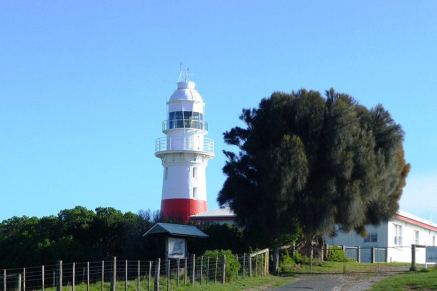 The Low Head Lighthouse image
