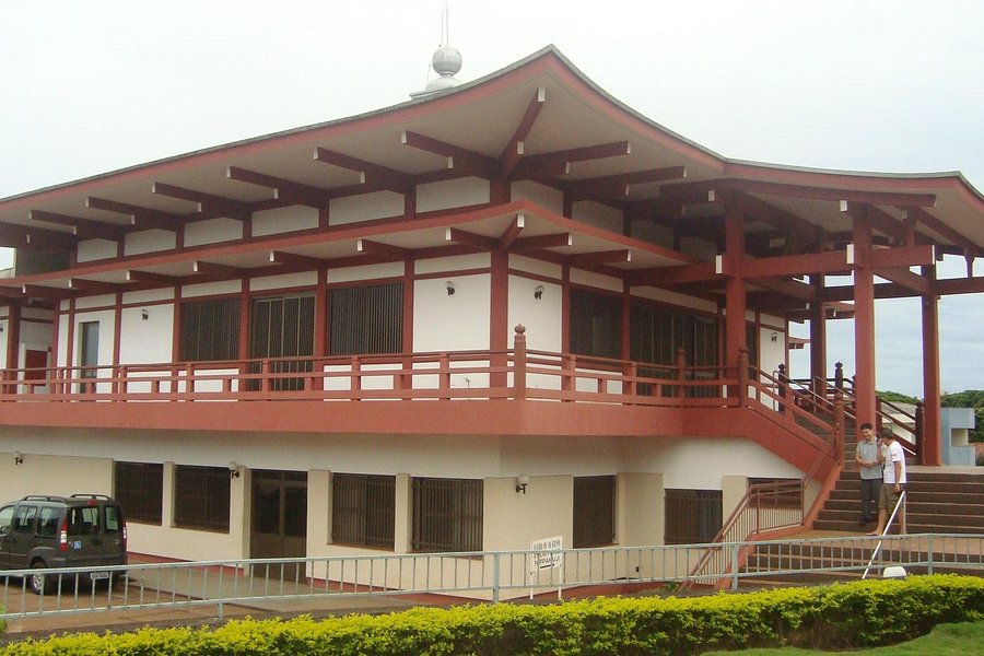 Templo Budista Jodoshu Nippakuji de Maringa image