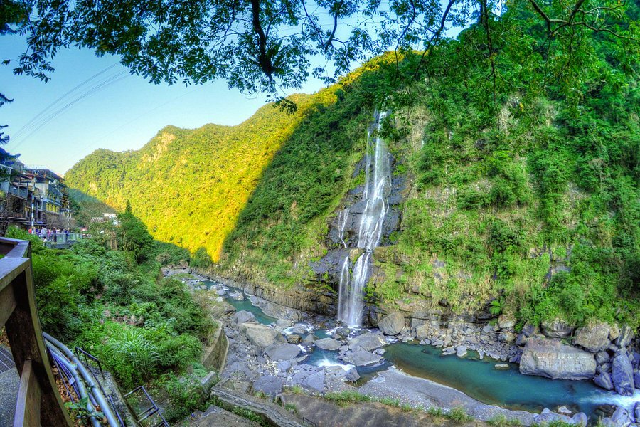 Wulai Falls image