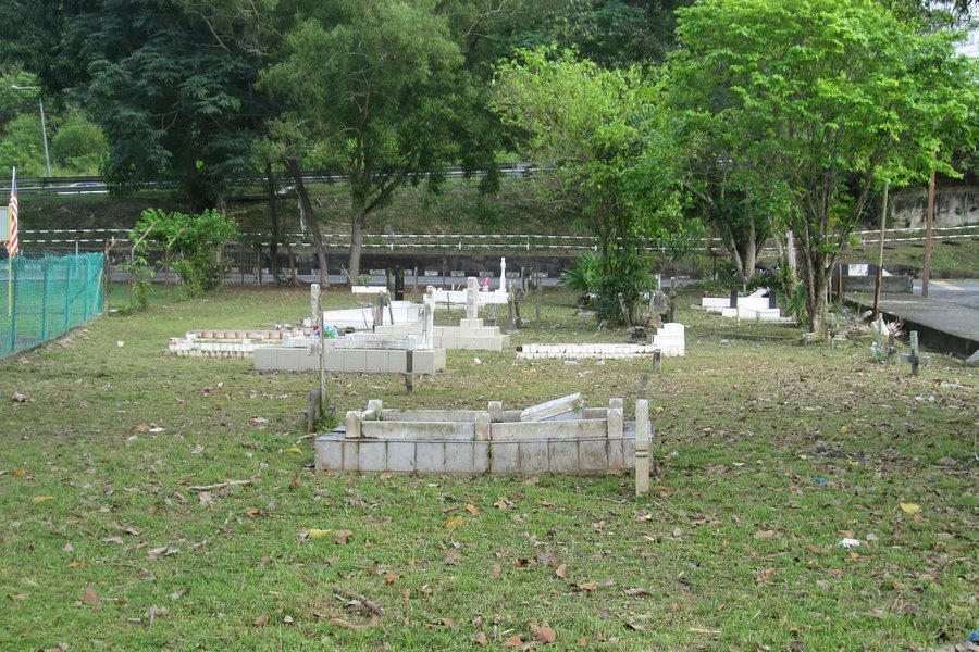 Colonial cemetery image