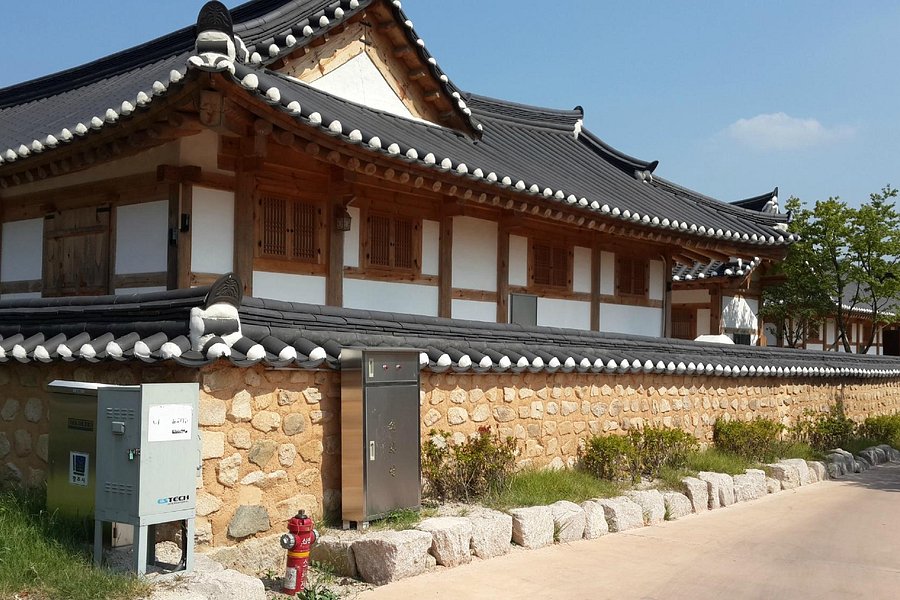 Gyeongju Gyochon Traditional Village image