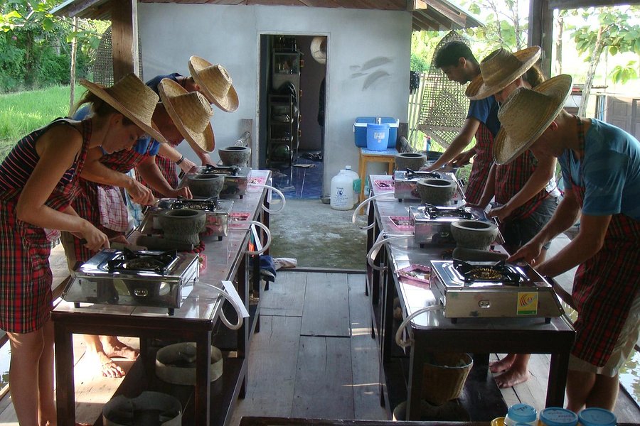 Da's Organic Farm Hut Thai Cooking School image